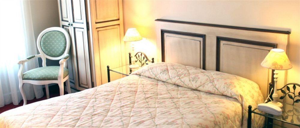 Hotel Domaine De L'Orangerie Bonnat Экстерьер фото